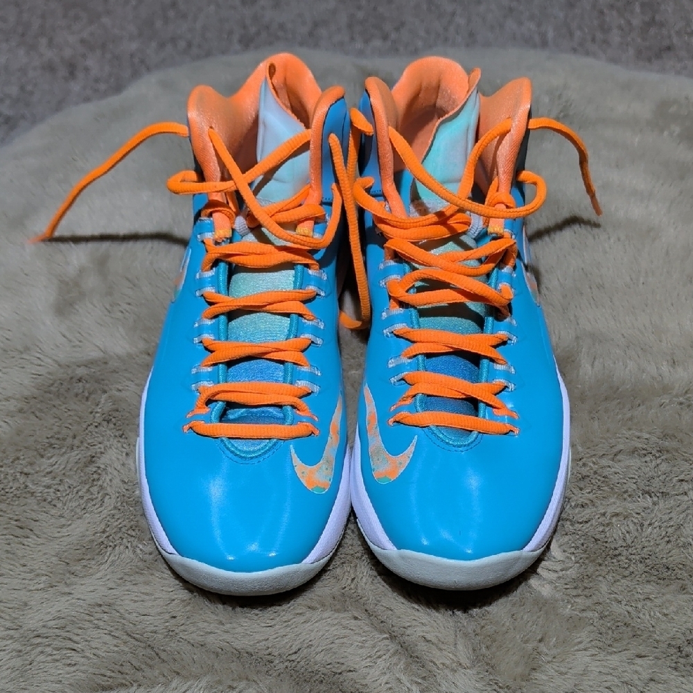 Nike Kids Mid-Top Basketball Sneakers in Turquoise & Neon Orange - Picture 3 of 8
